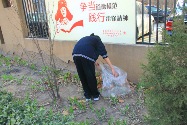 打扫校园2.jpg